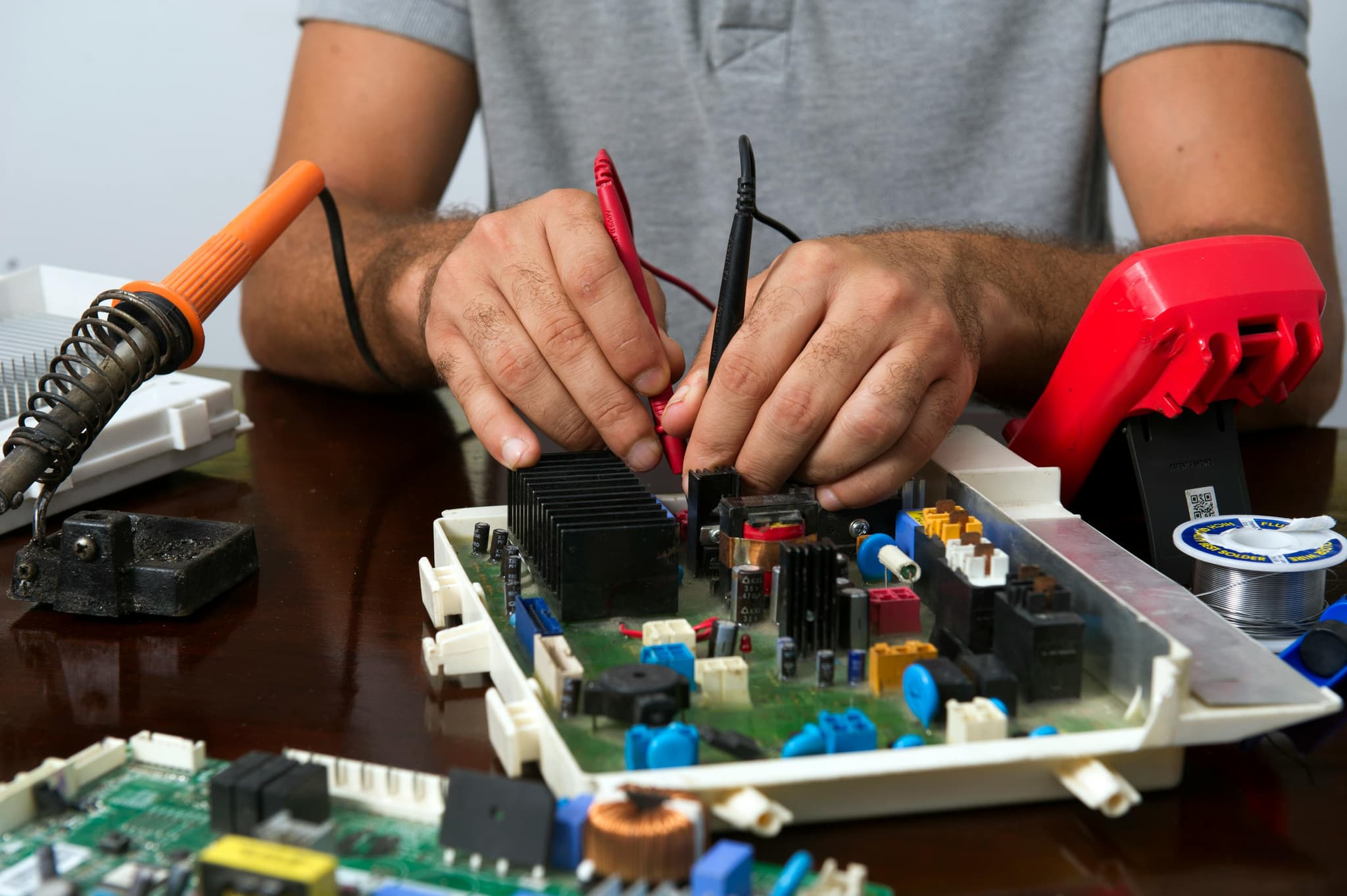 Electronics Visual